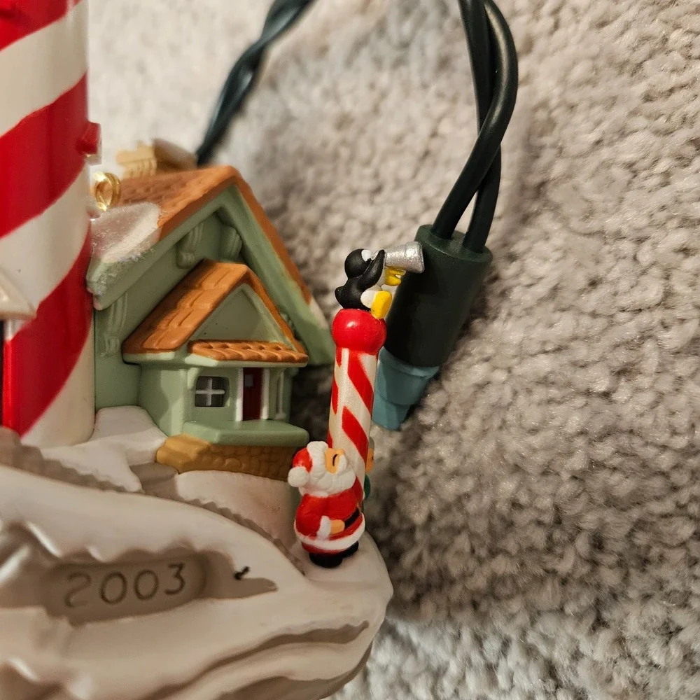 Hallmark Keepsake Ornament Lighthouse Greetings 2003 Flashing‎ Magic Light